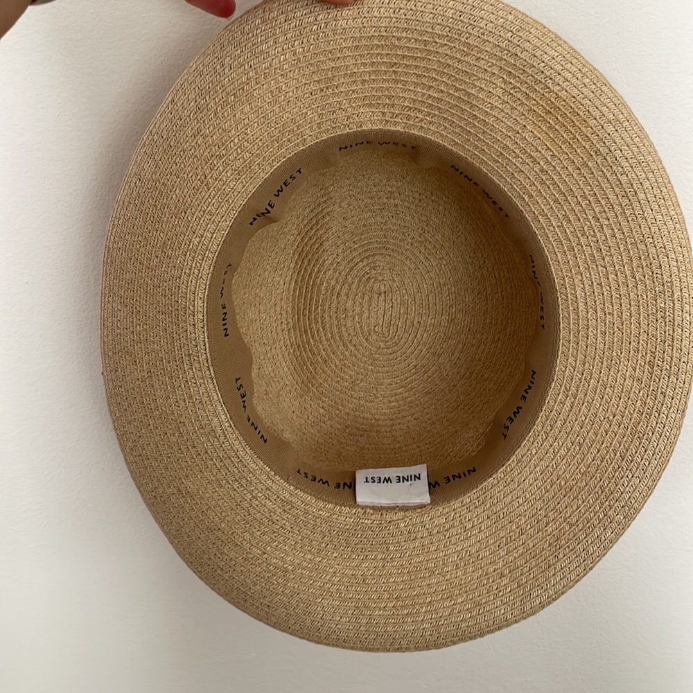 Straw hat - Picture 6 of 6